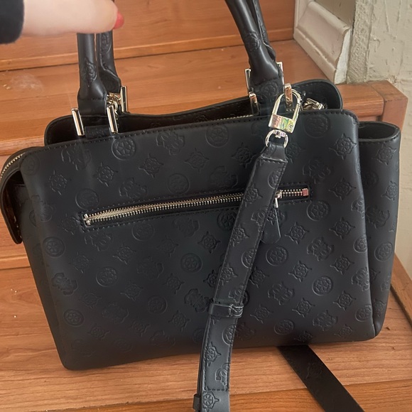 Guess Purse! - Picture 3 of 3